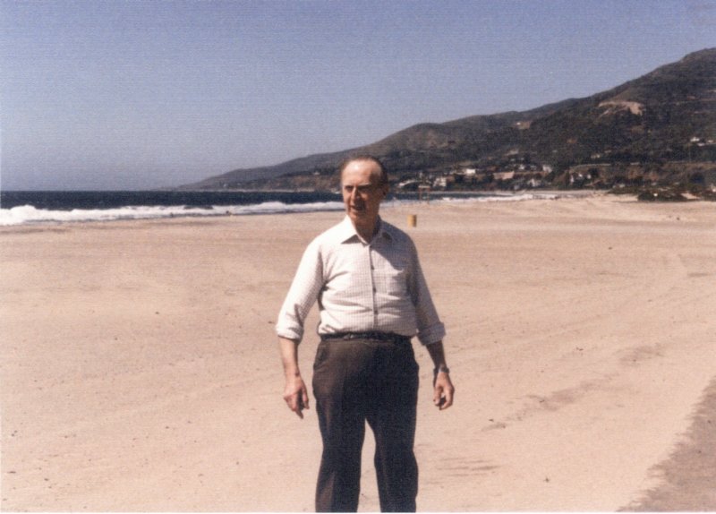 _bill_watson_at_zuma_beach.jpg