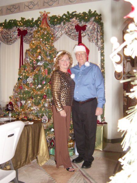 2005 Dec - Christmas at Tom & Jeanette’s 00003 decchristmasattomjeanettes00003.jpg