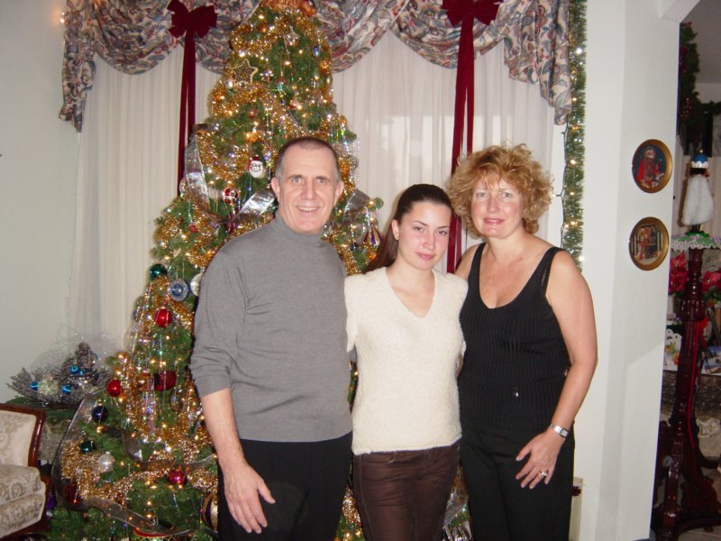 2005 Dec - Christmas at Tom & Jeanette’s 00004 decchristmasattomjeanettes00004.jpg