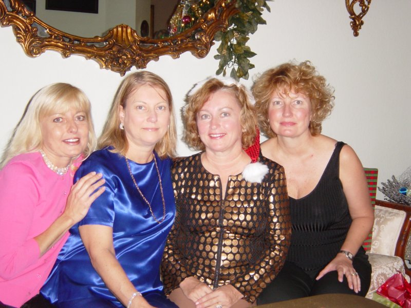 2005 Dec - Christmas at Tom & Jeanette’s 00006 decchristmasattomjeanettes00006.jpg