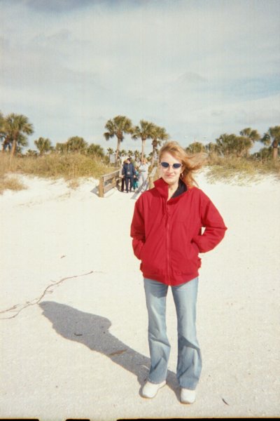 2002 Dec - Louise at Christmas in FL & VA 020 declouiseatchristmasinflva020.jpg
