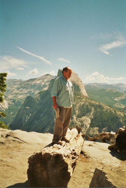 189 Casey on log caseyonlog.jpg