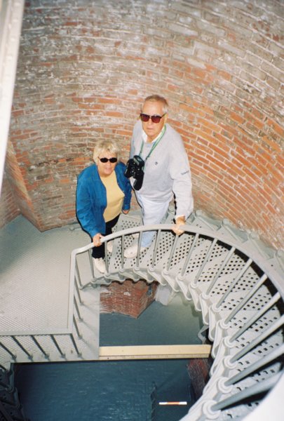 082 Vi and Al spiral stairs lighthouse Oregon viandalspiralstairslighthouseoregon.jpg