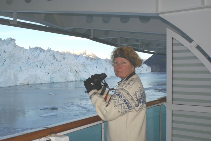 2006 Sep - Alaska Day 5 Tue - Cruising to & Hubbard Glacier 00040 sepalaskaday5tuecruisingtohubbardglacier00040.jpg
