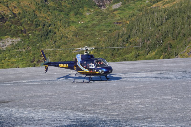 2006 Sep - Alaska Day 7 Thu - Juneau & Helicopter to Glacier0029 sepalaskaday7thujuneauhelicoptertoglacier0029.jpg