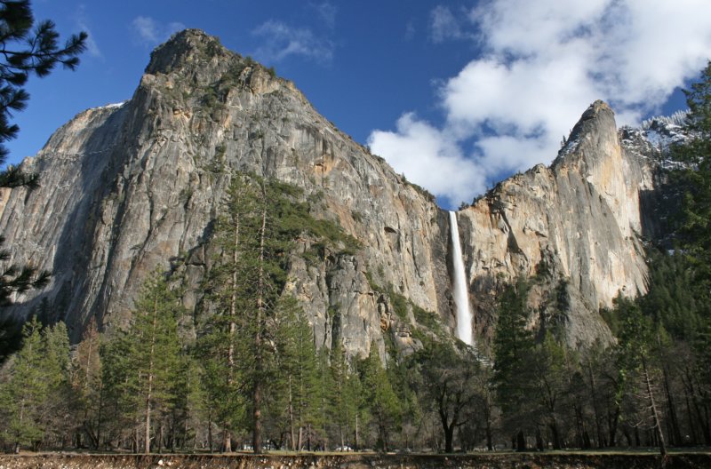 bridal_veil_falls_from_valley_floor bridal_veil_falls_from_valley_floor.jpg