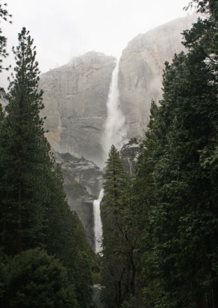 yosemite_falls_from_trail yosemite_falls_from_trail.jpg