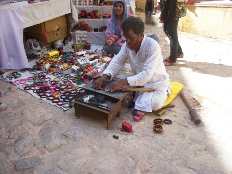053 Artisan at work at Amber Fort artisanatworkatamberfort.jpg