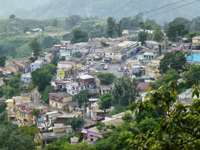 Ananda-Town Below2 anandatownbelow2.jpg