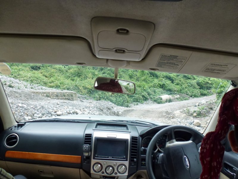 06-On Way to Ananada-Washed out Road2 onwaytoananadawashedoutroad2.jpg