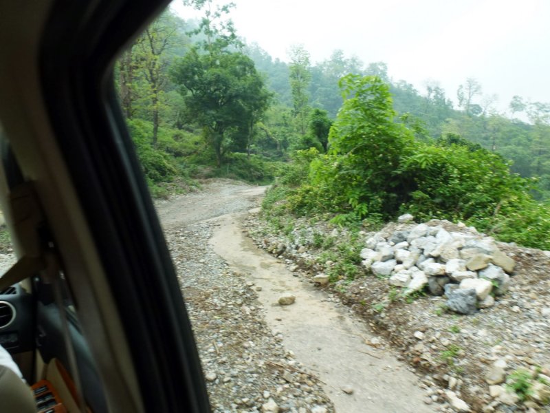09-On Way to Ananada-Washed out Road5 onwaytoananadawashedoutroad5.jpg