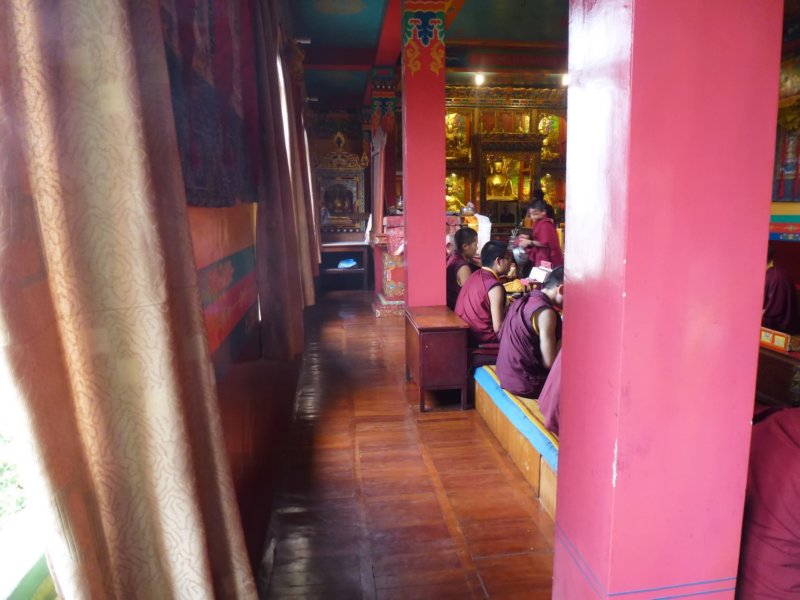 58-Buddhist Puja buddhistpuja2.jpg