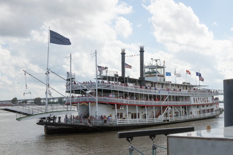 oct2014paddlesteamernatchezonthemississippineworleanslouisianadsc06063.jpg